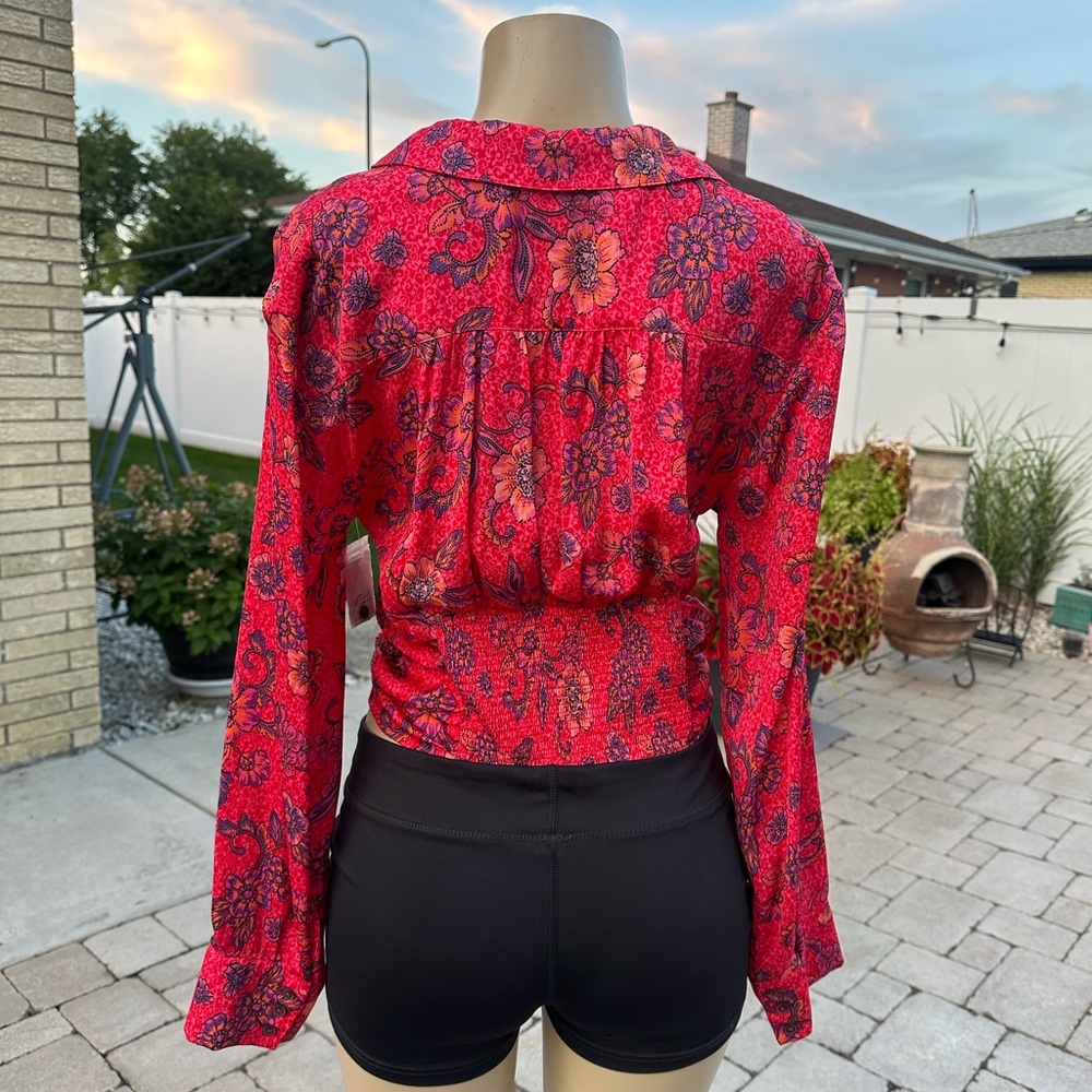 Free People Top Blouse I Got You Crop Floral Printed V Neck Smocked Size M - Picture 5 of 10